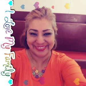 Meet your Posher, Raquel